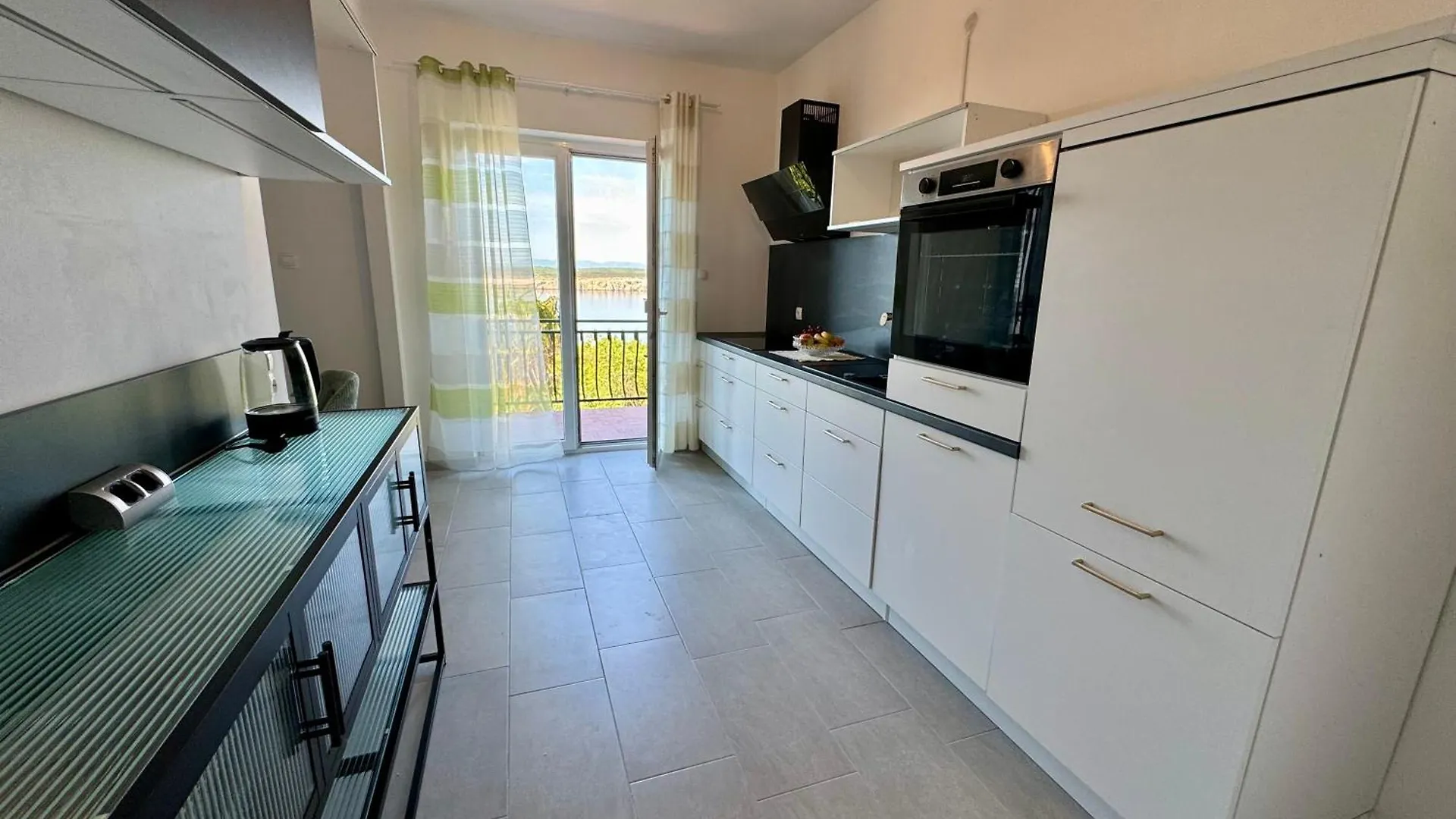 Apartment Fruky Jadranovo 0*,  Croatia